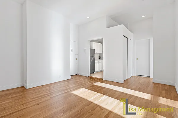 Rented by Lisa Management Inc | media 2