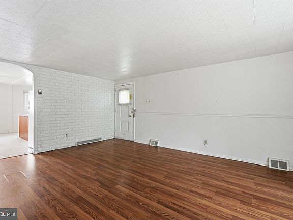 4th image of 2838 Shipley Rd