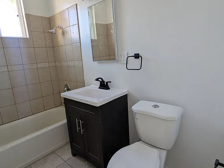 5206 Elizabeth St #1/4 — Photo 10