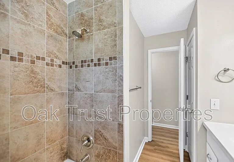 220 Cornell Dr — Photo 19