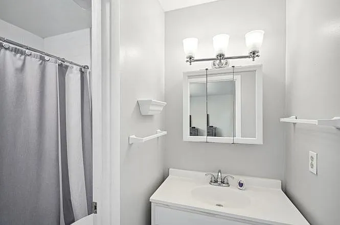 13908 Mattapony Dr — Photo 21
