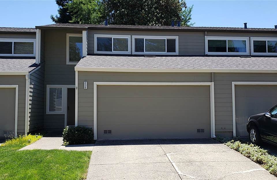 1st image of 230 Ashley Cir