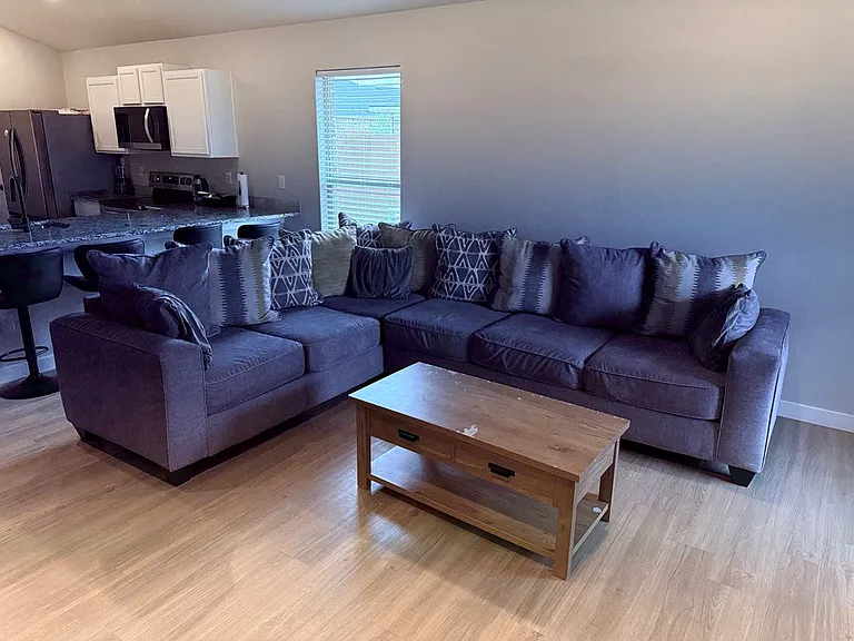 2808 Longfellow Rd — Photo 3
