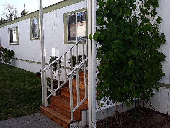Covered front porch/door