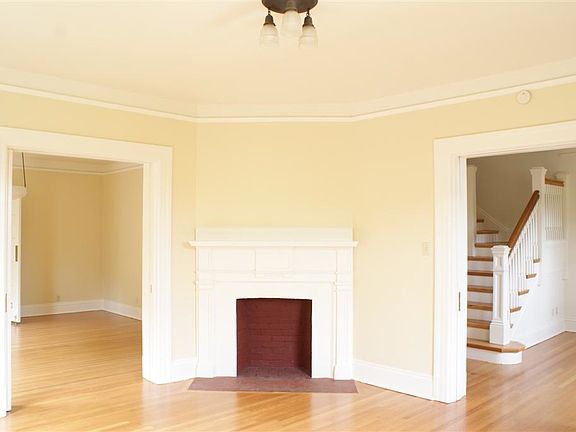 3rd image of 1300A Kobbe Ave