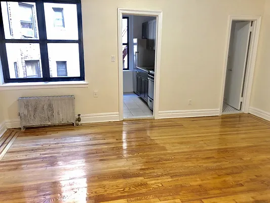 Rented by Silverstreet RE LLC | media 12