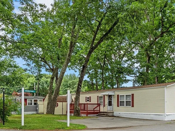 11 Mobile Ave, Chelmsford, MA 01824