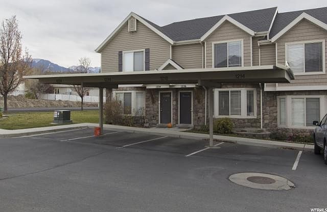 1st image of 1226 E Black Horse Dr