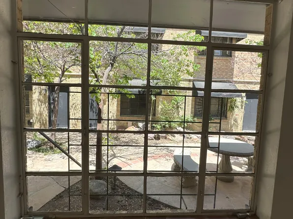 Courtyard on Vine, 1399 Vine St #B, Denver, CO 80206