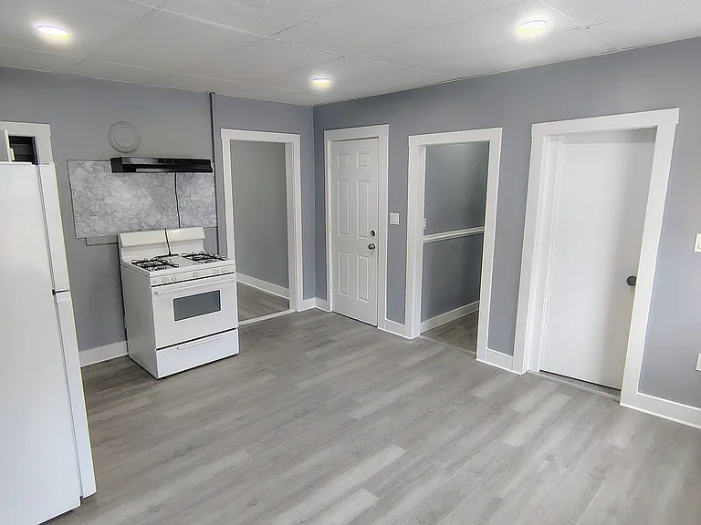 188 Auburn St #2 — Photo 7