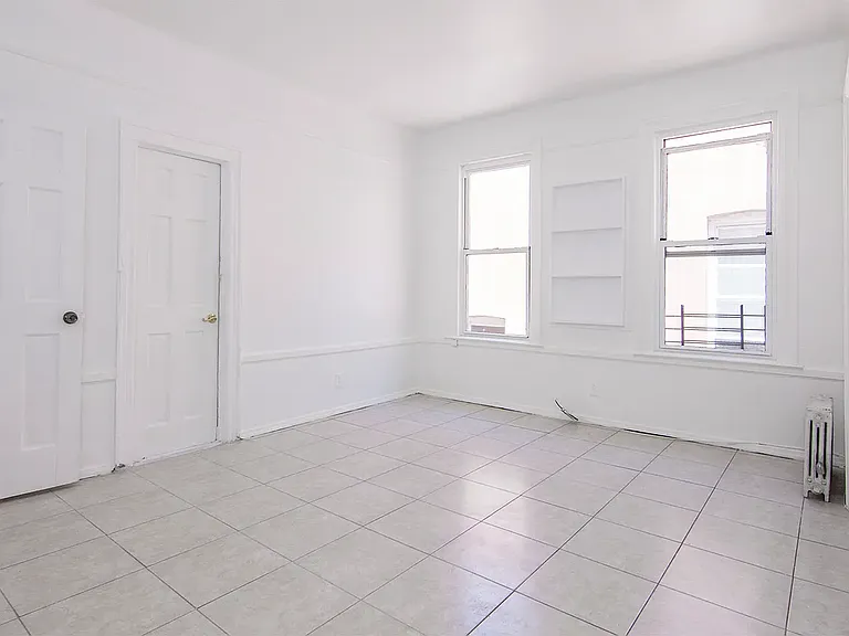 3208 81st St #2R — Photo 5