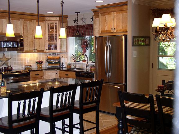 Open kitchen with breakfast bar