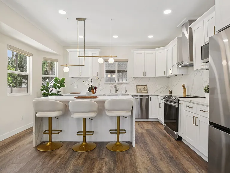 540 W Avenue 28 — Photo 34