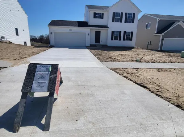 326 N Tannenbaum Trl, Cedar Springs, MI 49319