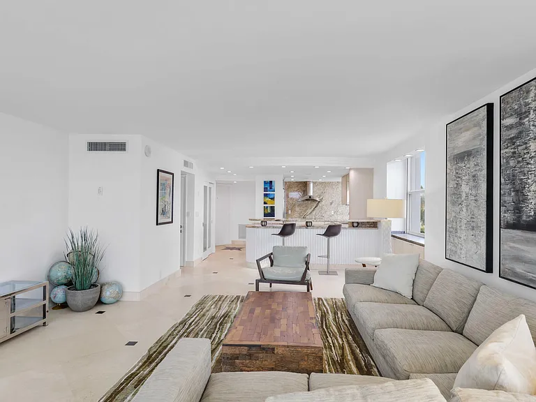 511 Bayshore Dr #401 — Photo 18
