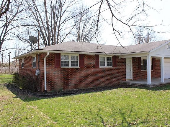 2nd image of 370 Robert Simmons Dr