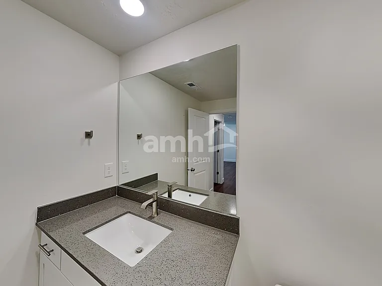 6744 N Silver Creek Dr — Photo 18
