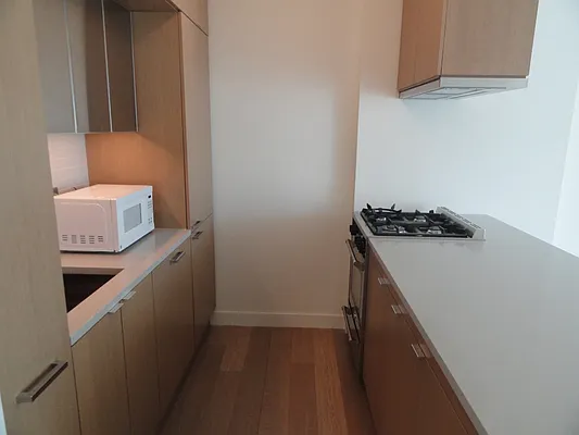 Rented by Battery Park Realty | media 16