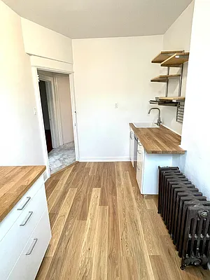 Rented by Amorelli Realty | media 3