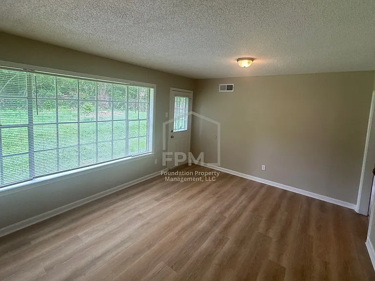 2224 Willow Wood Ave — Photo 8