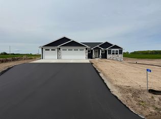 3768 Westpoint Rd, Green Bay, WI 54313