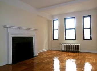 Rented by Siderow Residential Group