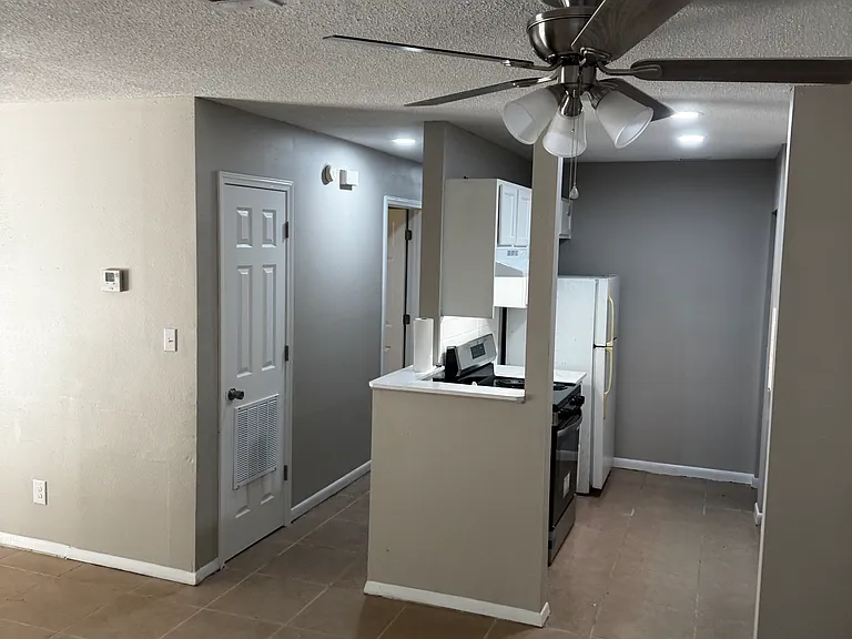 5213 Charbar Dr #C — Photo 3