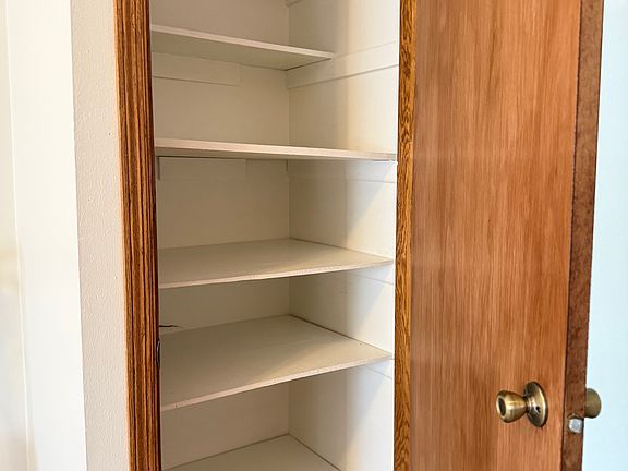 4th image of 3631 Clairmont St