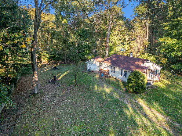 52395 Cushing Rd, South Bend, IN 46637