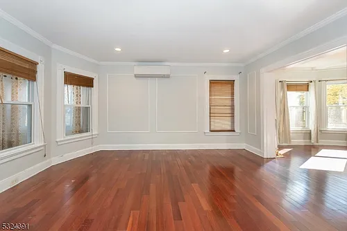 51 Cedar Ave Photo 1