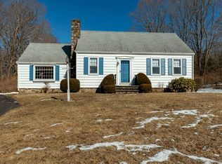 2621 Boston Post Rd, Guilford, CT 06437