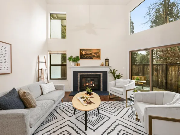 2403 Marylyn Circle, Petaluma, CA 94954