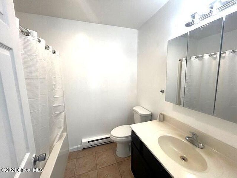 4th image of 433 4th Avenue
