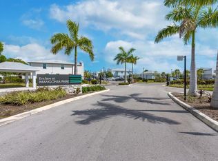 1645 Lindley St, Mangonia Park, FL 33407