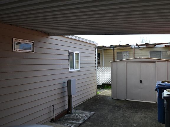 4th image of 41 Costanso St #41