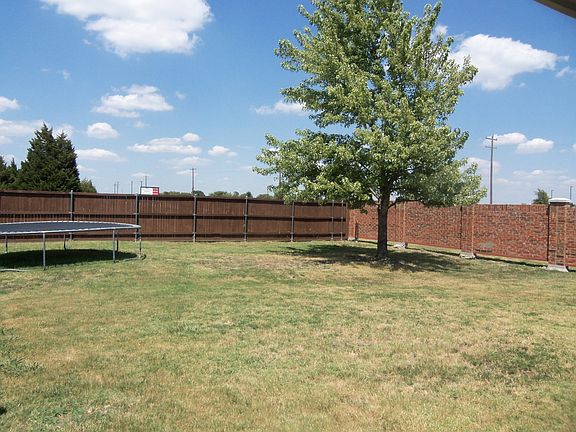 5th image of 1736 Chesterwood Dr
