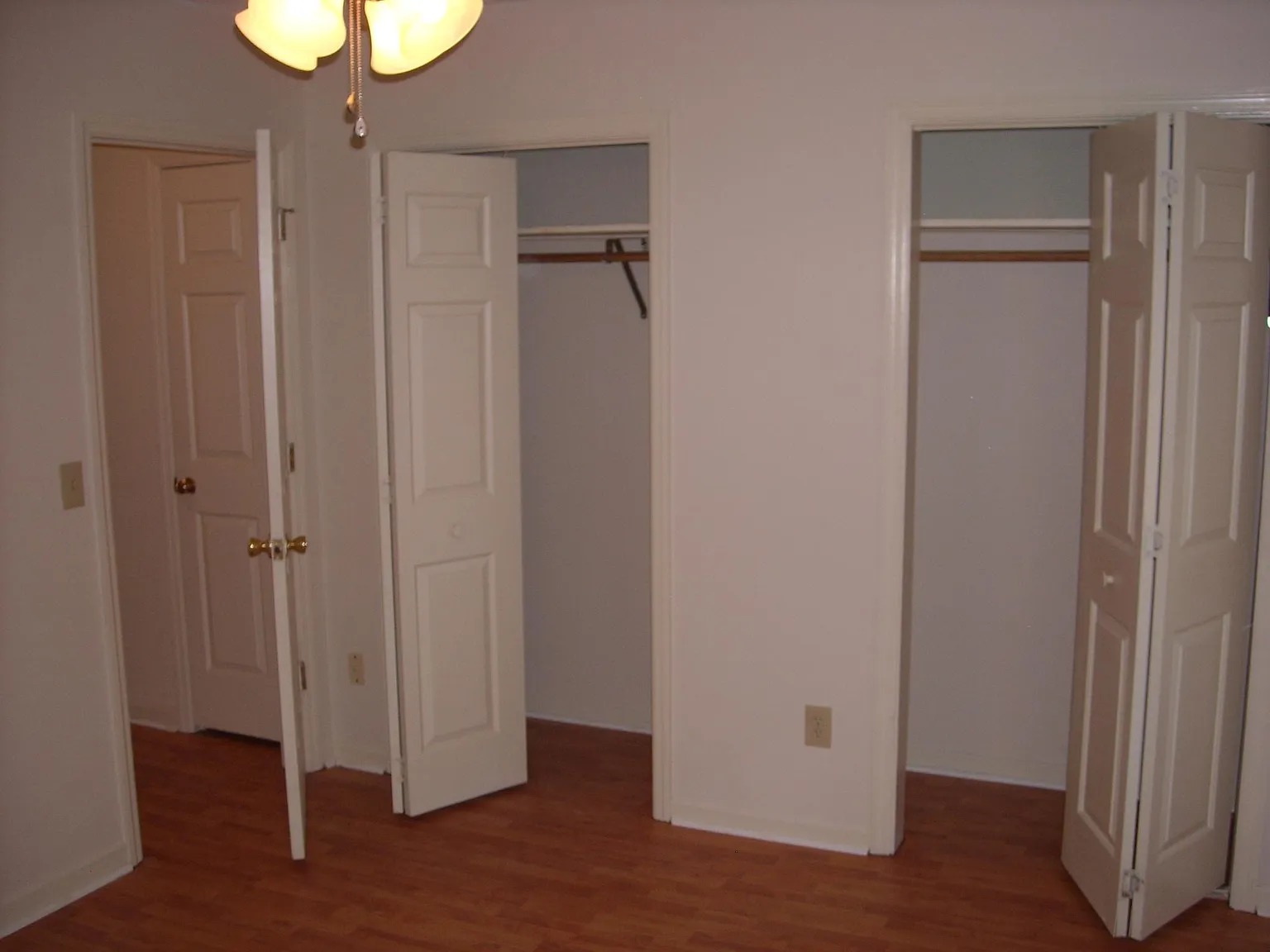 420 Etiwan Ave — Photo 3