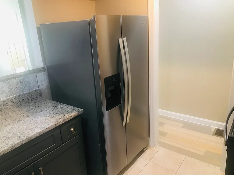 1220 Market St #1 — Photo 5