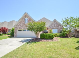 120 Kingston Ct, Starkville, MS 39759
