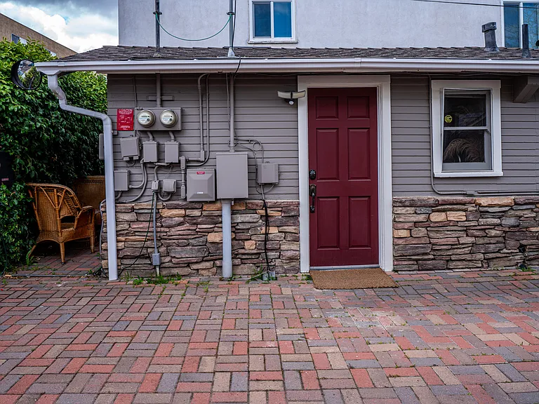 1/2 Estrella Ave — Photo 31