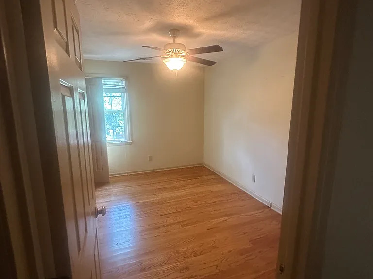 1835 Tree Brooke Ln — Photo 6
