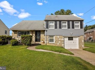 2825 Hargrave St, Philadelphia, PA 19136