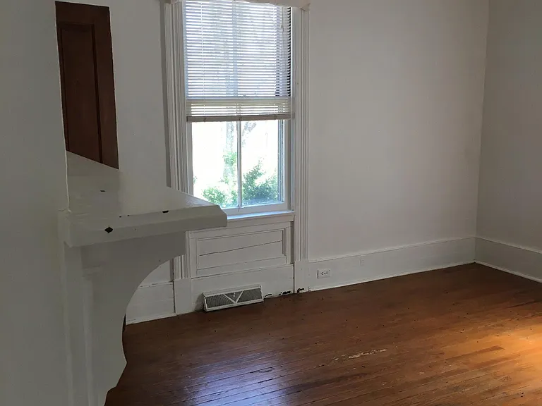 2120 Drovers Ln — Photo 10