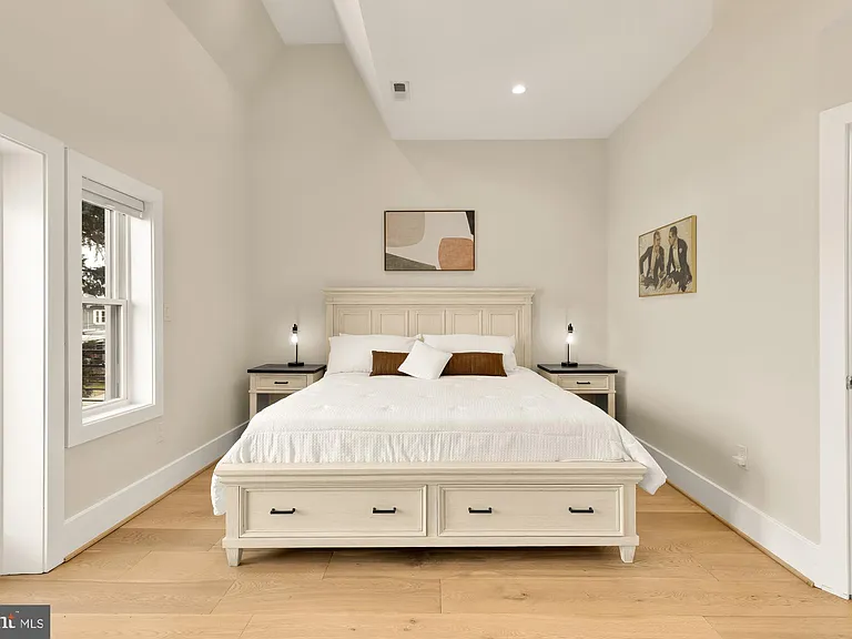 432 Emerson St NW — Photo 30