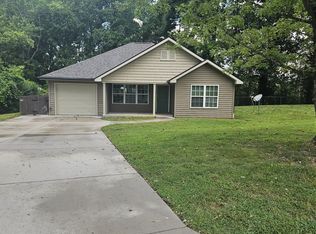7225 Periwinkle Rd, Knoxville, TN 37918