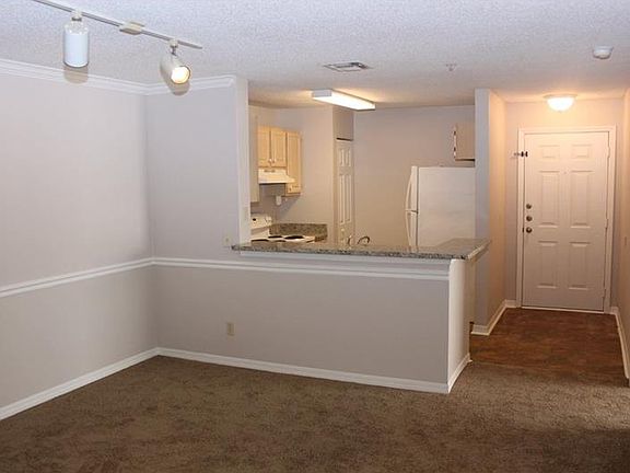 2nd image of 1950 Summer Club Dr APT 206