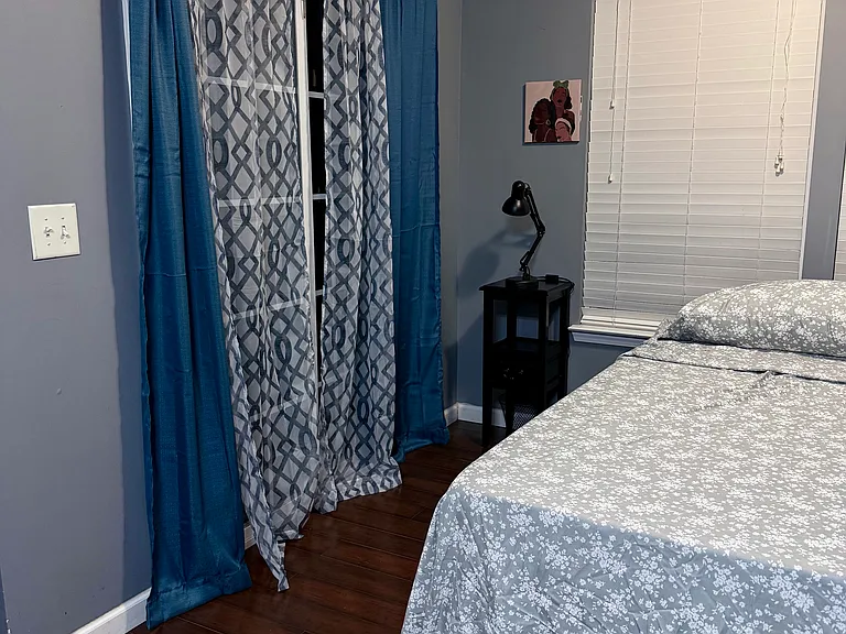 9220 Southern Oak Ln — Photo 2