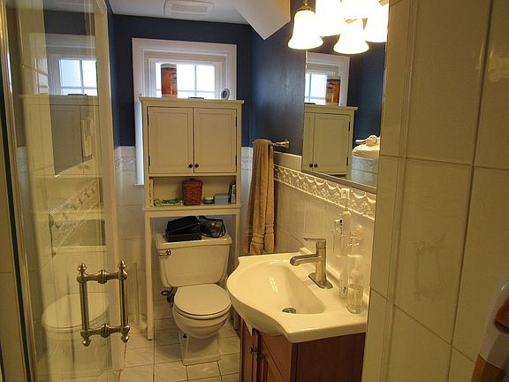 Full Bath level 1
