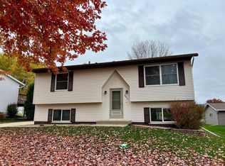 4411 8th St NW, Rochester, MN 55901