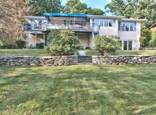 11 Lakeside Dr, Clarks Summit, PA 18411